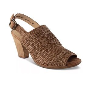 Paul Green The Lovely Sandals in Woven Tan Brown Leather